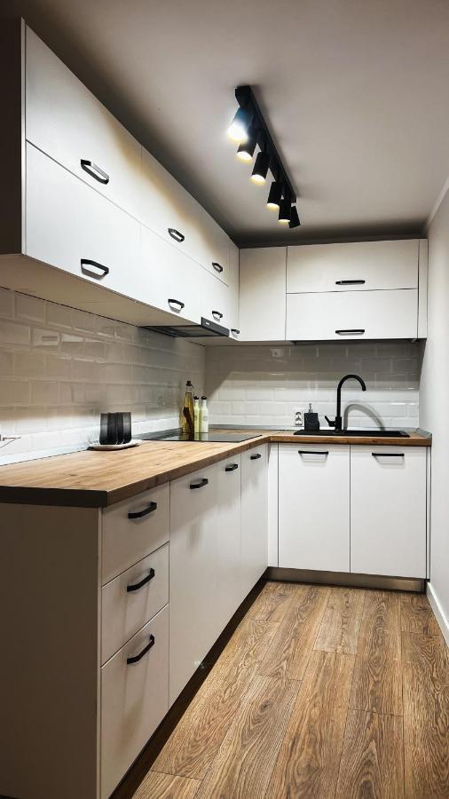 Cozy Haven Apartment Sibiu Bagian luar foto